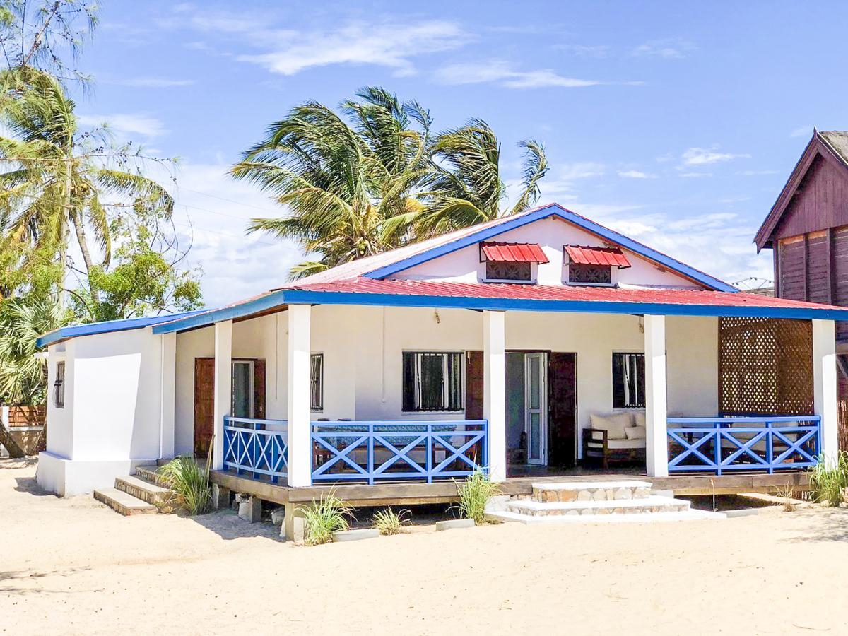 Villa A.Tia Morondava Exterior photo
